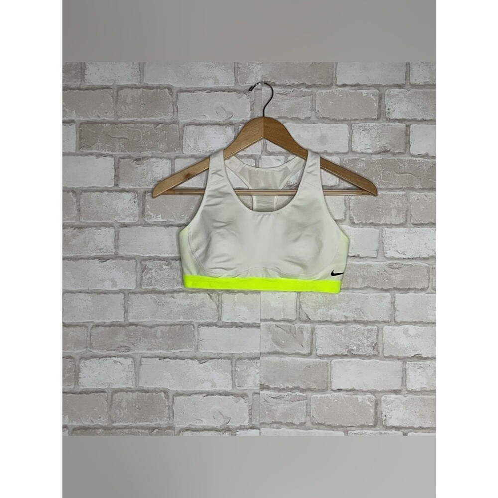 Nike Pro Fierce Sports Bra Size M
